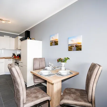 Elegantes Meerblick-apartment Sierksdorf
